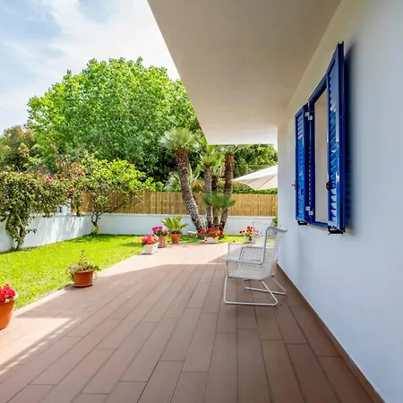 Casa Del Sole בית נופש מרינה די רגוזה